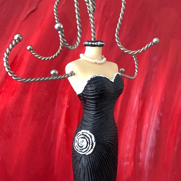 Doll Jewelry Stand - Picture 2 of 2